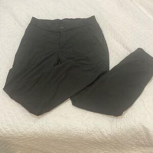 Athleta Size 6 Pants Gray‎
